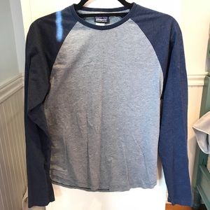 Patagonia grey/navy baseball style long-sleeve!
